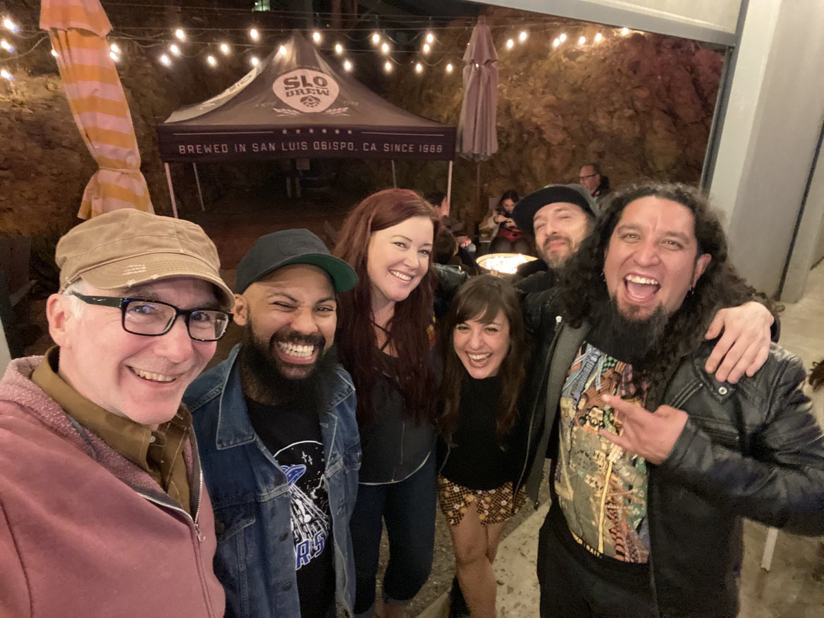 SIRSY's tweet photo. Cloudship + SIRSY = LOVE 😍 It was such a joy to share the stage with these beautiful folks in San Luis Obispo this week. If you haven’t checked out their music - do it! @cloudshipmusic
#sirsy #sirsyband #cloudship #duosunite #bandlove https://t.co/bAspXI6QT8
