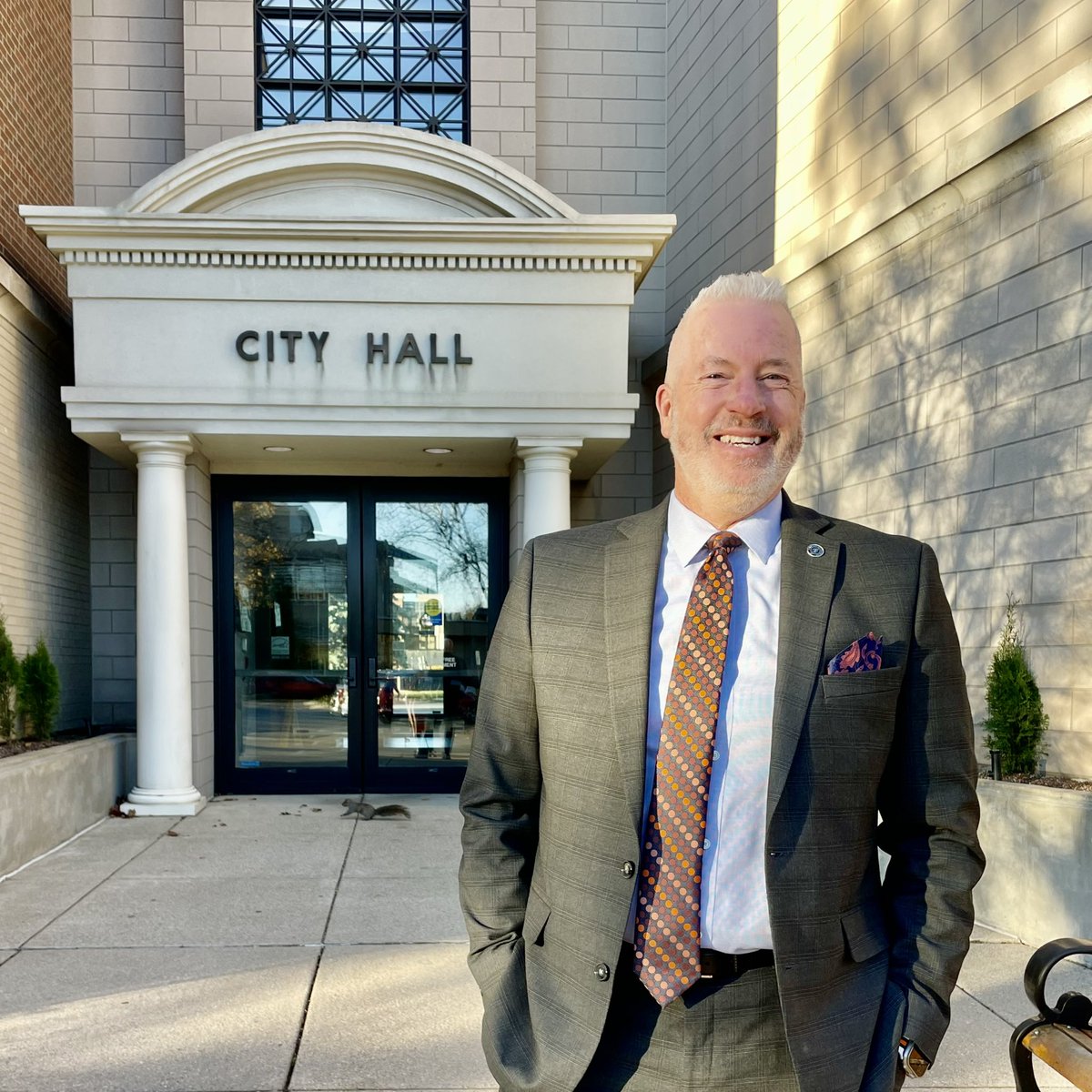 Holland’s Mayor Nathan Bocks tweet media