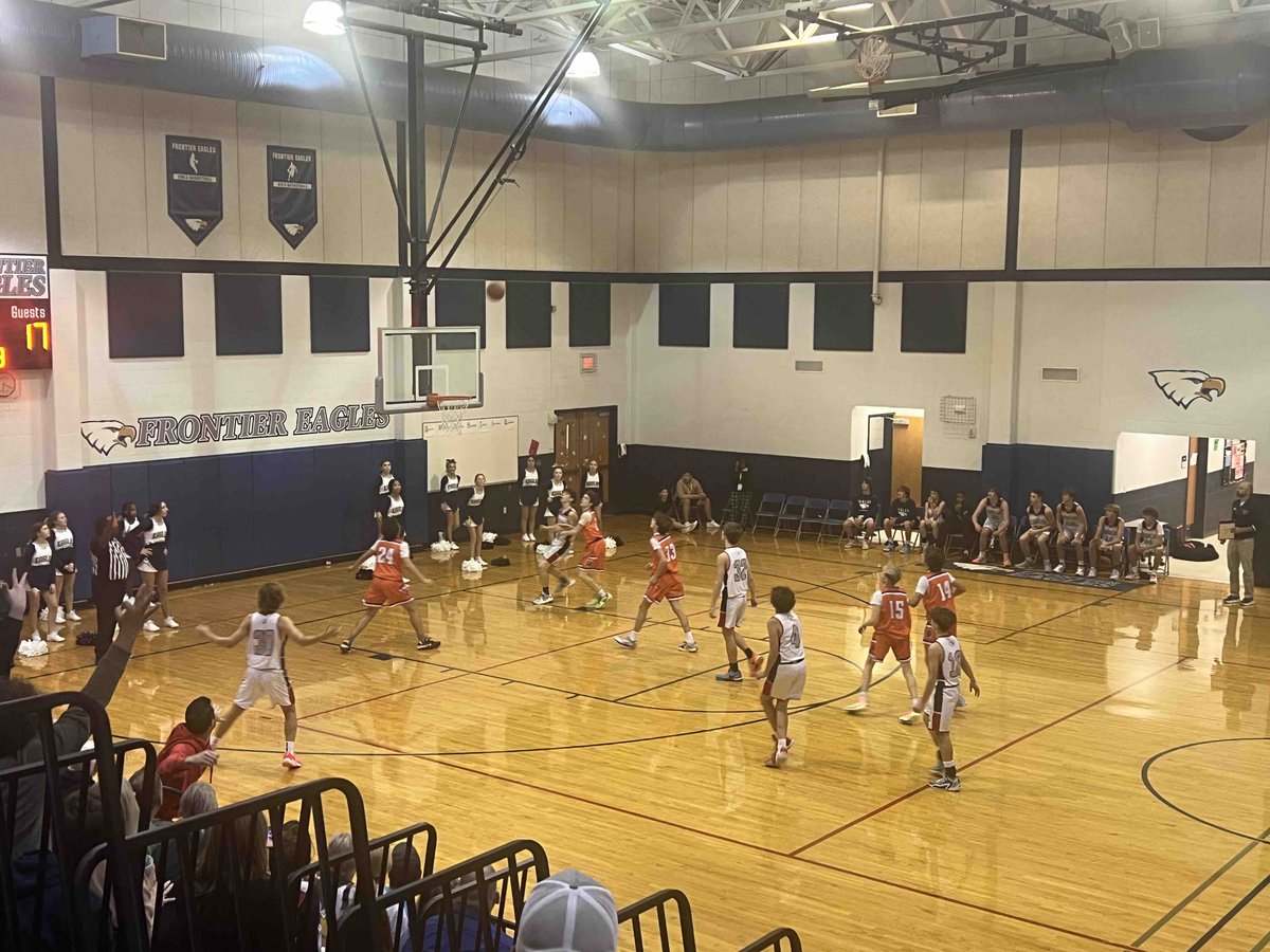 Great to see so many Crossover Elite 8th grade boys playing tonight at Frontier Middle School as the Eagles host North Point.