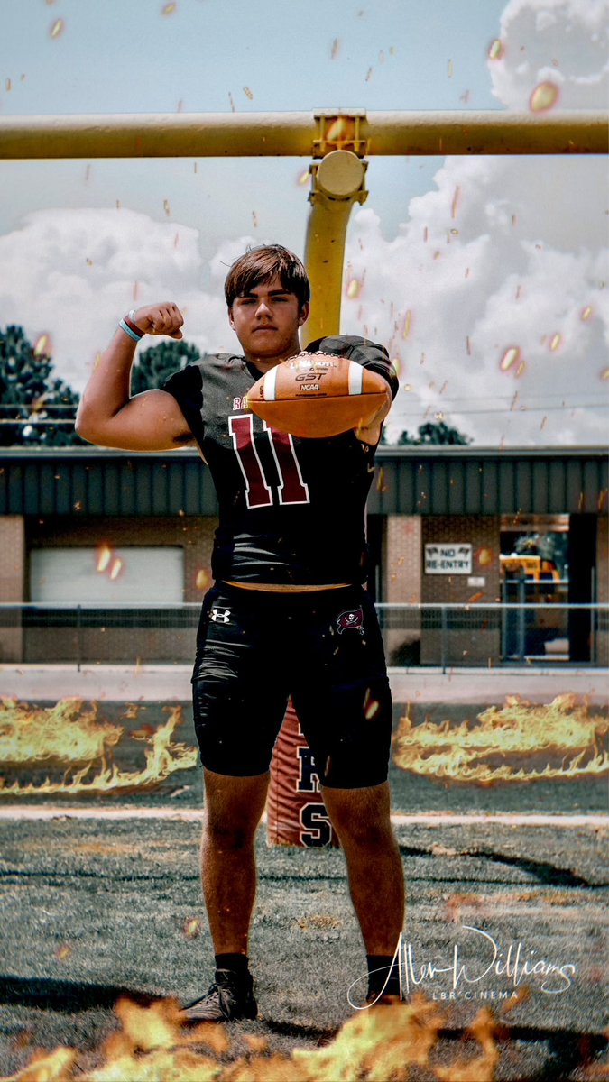 #VOTE 🗳️ <a href="/hunterpfiester/">Hunter</a> 💪🏈🏴‍☠️