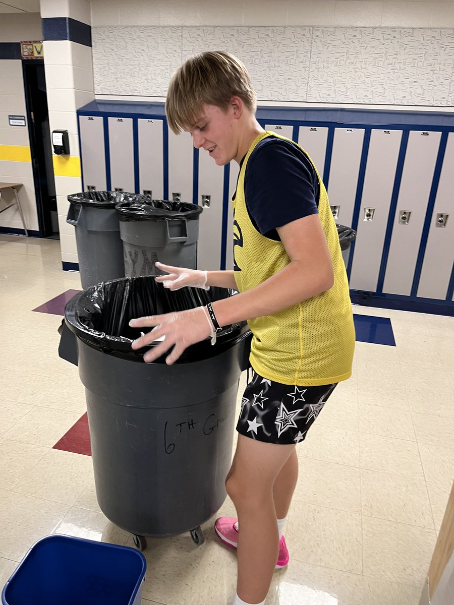 Jason Boldt (@mrboldtlps) on Twitter photo The guys were awesome tonight! We wanted to welcome Mrs. Jackie to SVMS, help out all of our night crew, and take pride in being an Eagle, so we swept floors, dusted the high places, and emptied almost every trash container in SVMS. <a href="/SVMSEagles/">SVMS Eagles</a> The guys were awesome tonight! We wanted to welcome Mrs. Jackie to SVMS, help out all of our night crew, and take pride in being an Eagle, so we swept floors, dusted the high places, and emptied almost every trash container in SVMS. <a href="/SVMSEagles/">SVMS Eagles</a>