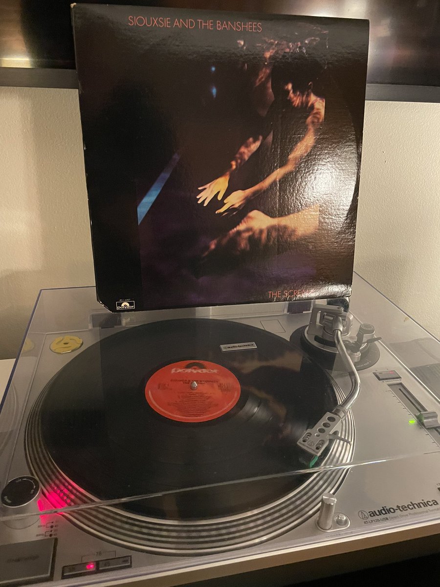 John Ore ☮️🏳️‍🌈🇵🇷🇱🇻 (@clarencerosario) on Twitter photo 