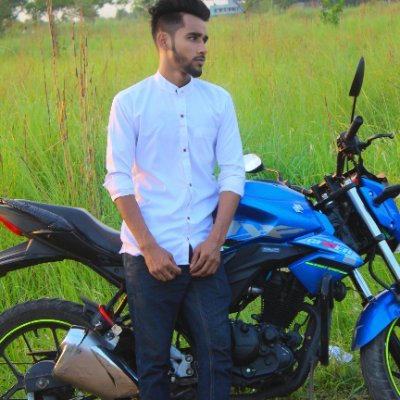 baddorxdark's tweet photo. .A blogger, Finance advisor, Stock strategists, and Friendly Mentor. Hi I'm Snaket, i am a bank teller with https://t.co/fFwEQCmOaP