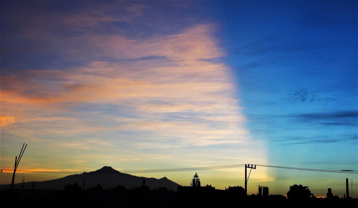 SaganSw's tweet photo. @EarthquakeChil1 Algo parecido en México. La montaña en la parte inferior de la fotografía es conocida como la Malinche. https://t.co/zqLfqW2FXz