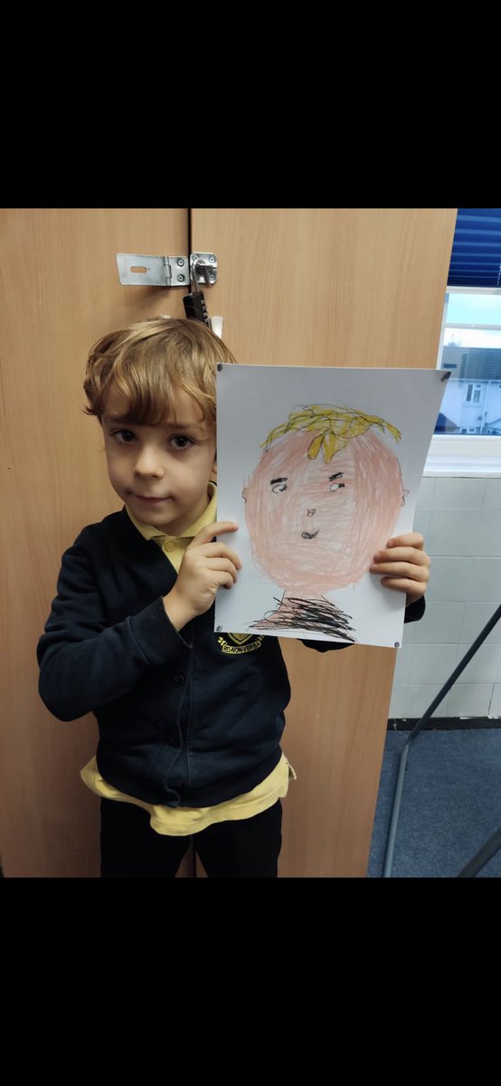 charltonmanor's tweet photo. Art in the Afternoon! These budding Artists drew self portraits with Mrs Paton 🖼️ 👧🏻 👦🏿 🧒 🖼️ 🎨 https://t.co/7V2LcFsqn9