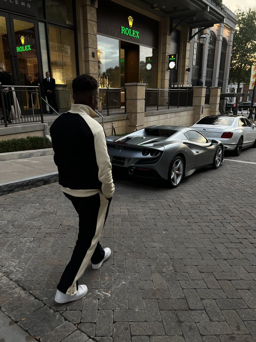 ELVISKAHINGA's tweet photo. Just getting a sneak peak of the future.
Track suit by me✨ https://t.co/C4tSvR5jtp
