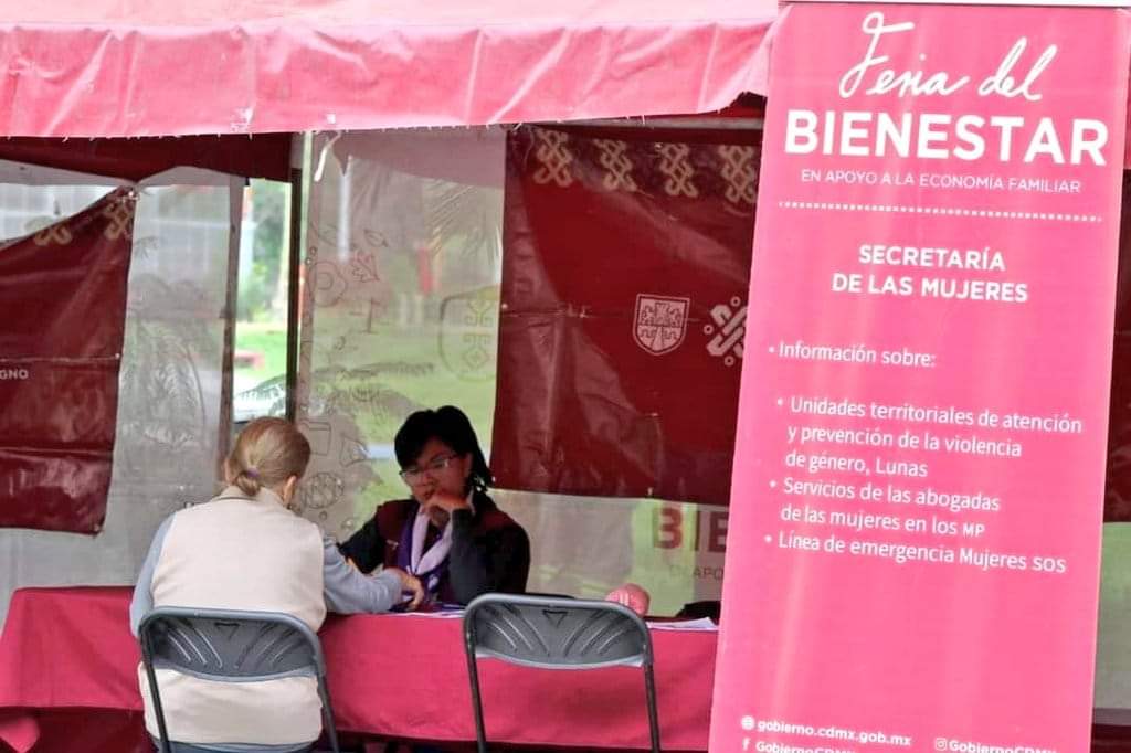 GobiernoTlahuac's tweet photo. Te esperamos mañana #14DeNov, en Col. #LaLoma, #Tláhuac, con la #FeriaDelBienestar, del @GobCDMX de 10 a 14 hrs. Habrá actualización de Actas de ✅️Nacimiento✅️Matrimonio y ✅️Defunción. Módulo de detección de #Diabetes con medición de glucosa y #PresionArterial; entre otros. https://t.co/HIJ1rPKJrh