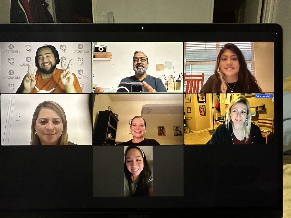 MrSinghlearning's tweet photo. SWISD teachers working on their portfolio for NBCT certification!! I am so proud of this cohort!!! https://t.co/Y7EpnMtxJX