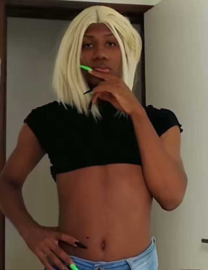 quem é que vai editar steloisa em som de colombiana ?
