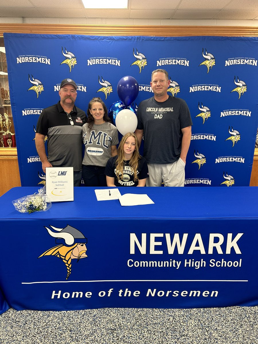 rywilliams23's tweet photo. ITS OFFICIAL !!! 💙🤍 #signed

https://t.co/eSXEHoxTRe https://t.co/PbT6zFHu0D