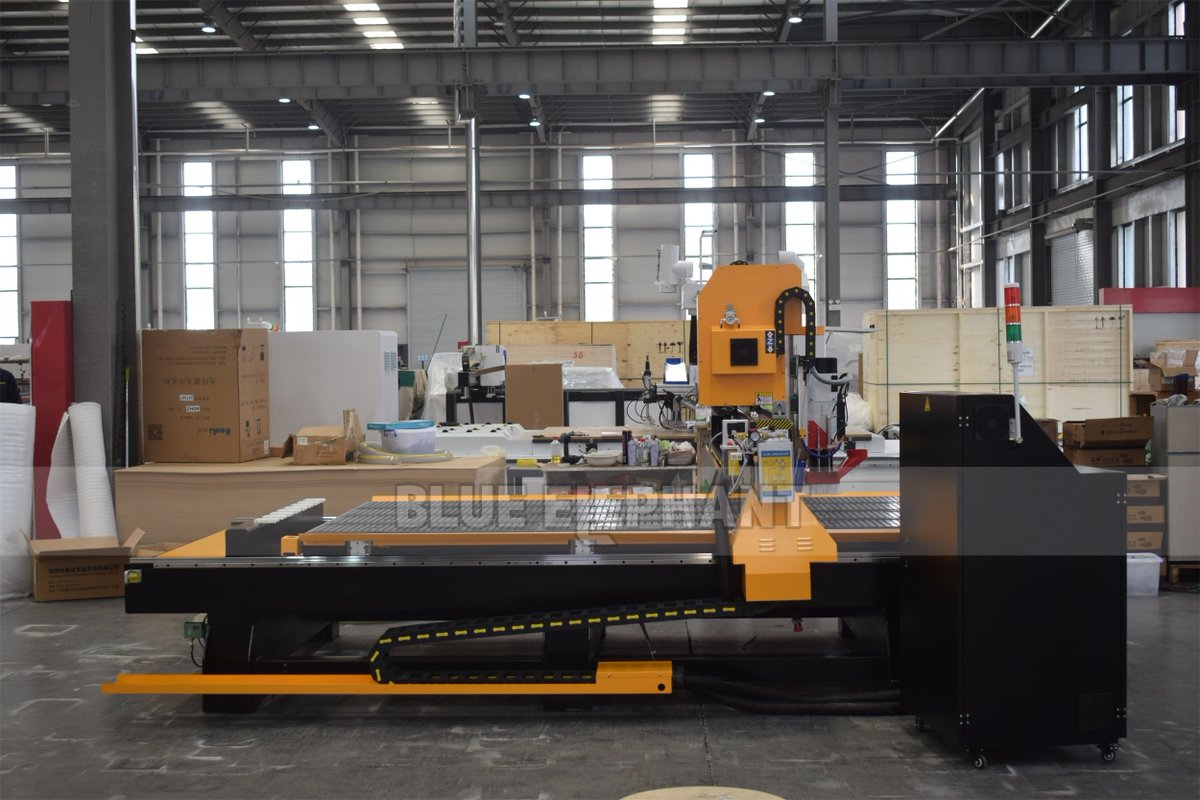 ElephantCnc's tweet image. 🚛ELE1530 Linear Automatic Tool Change CNC Machine
📍Configurations:
HQD spindle
Synetc control system
Japan Omron limiter
France Schneider accessories
#cnc #automatictoolchange #woodworking #woodcutter
📩For more details and price, please feel free to leave us messages here.