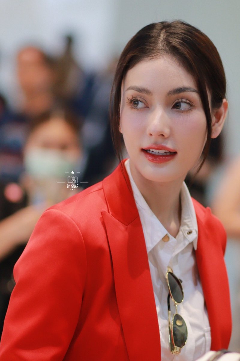 bb_phoenix9's tweet photo. ยิ้มเยอะๆนะครับ @meenaxrina
SHARKSMILE LOVE 14 MEENA
#มีนาริณา
#snappbbb https://t.co/DFJVThqrqP