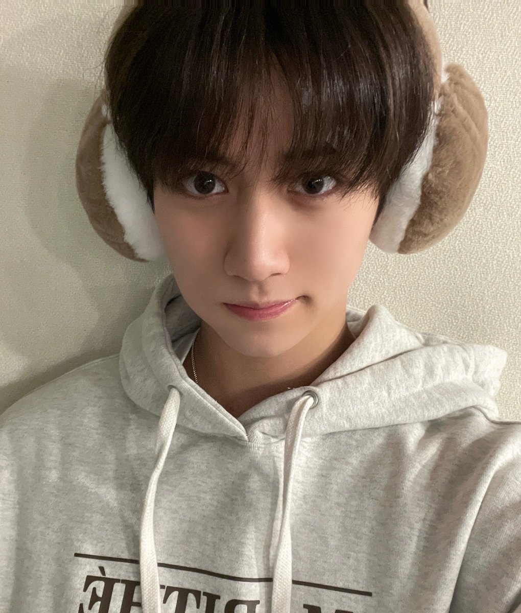 [#이안]
🌬️🫷같이 바람 막기 해요😶

#루네이트 #LUN8