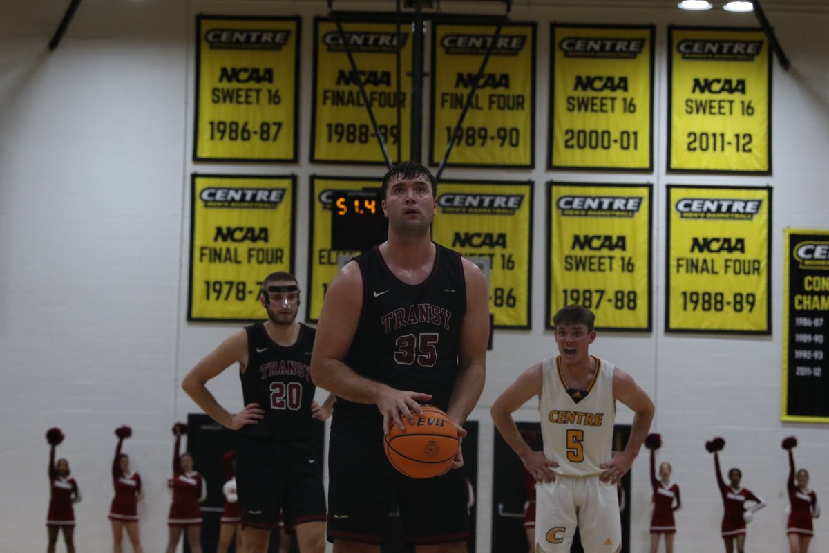 Transy Sports (@transysports) on Twitter photo 🏀 <a href="/TransyHoops/">Transy Men’s Basketball</a> defeated in-state rival Centre this evening, 73-71 behind 31 points from Jaylan Green.
Eleven different Pioneers saw action in the win. It’s the 41st all time win over Centre and third straight.
🔗 tinyurl.com/2s45nmda
#FlyPios🦇 🏀 <a href="/TransyHoops/">Transy Men’s Basketball</a> defeated in-state rival Centre this evening, 73-71 behind 31 points from Jaylan Green.
Eleven different Pioneers saw action in the win. It’s the 41st all time win over Centre and third straight.
🔗 tinyurl.com/2s45nmda
#FlyPios🦇