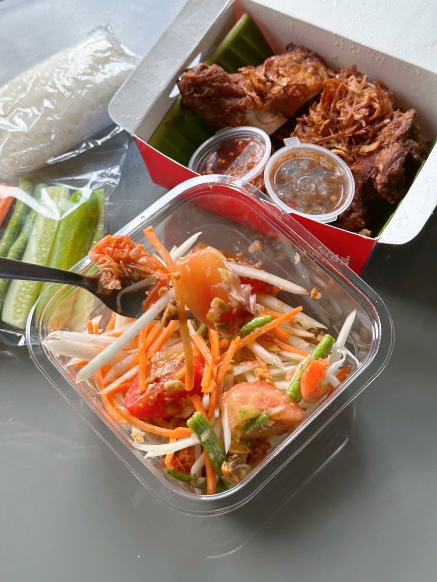 กินกับนอน🤤 tweet media