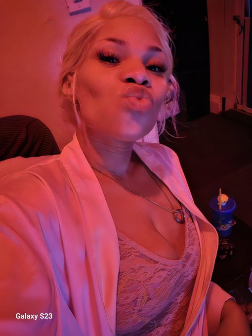 😊😊😊 https://t.co/GOyPz5DgZf<a href="/tag/bossman"class="tags"><span>#bossman</span></a>