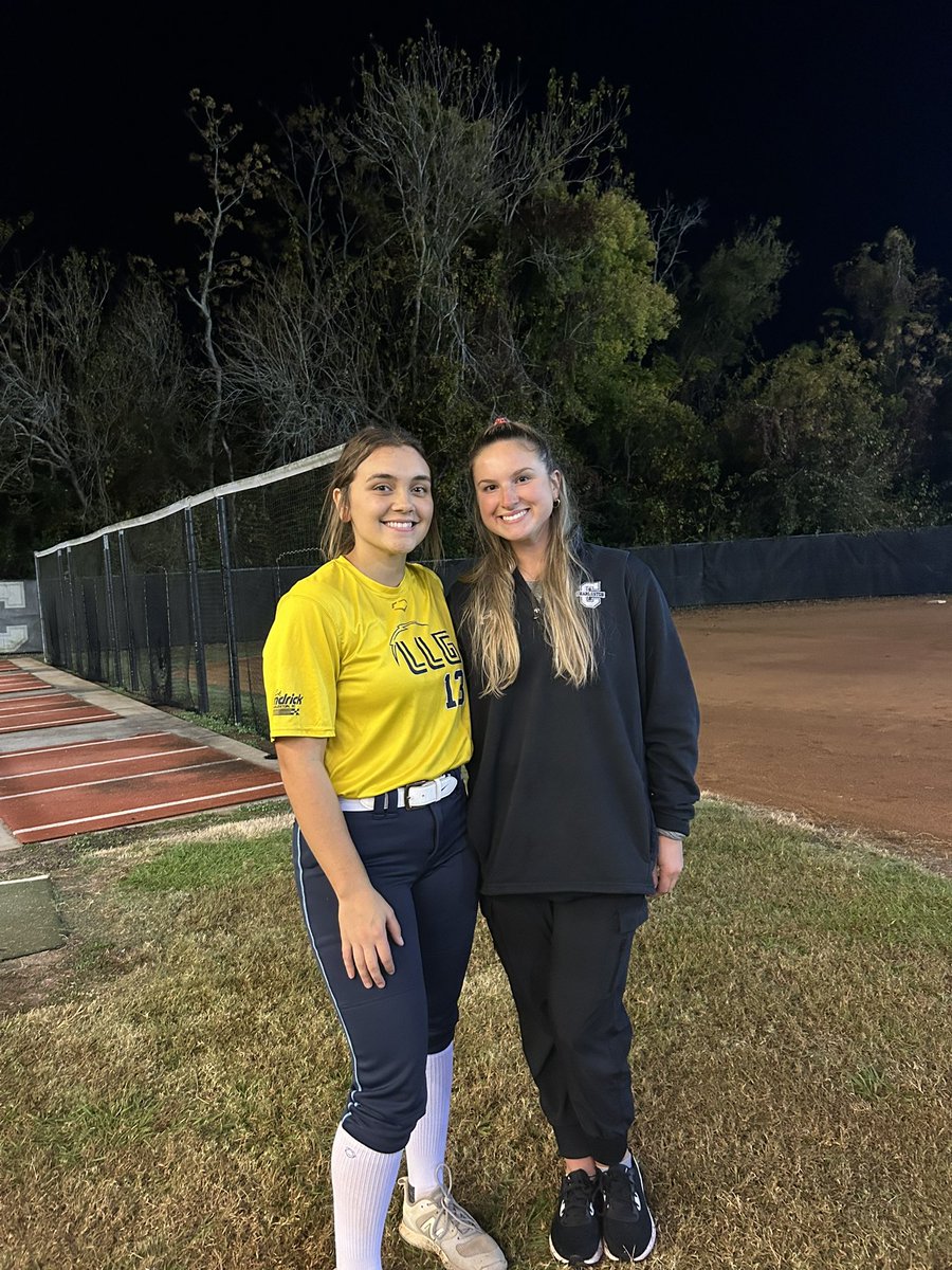 GuerryRiley's tweet photo. I had a great time at the hitting clinic tonight at College of Charleston! Thank you to all of the coaches for helping me get some practice in tonight! @CofCSoftball @JakeCombs_ @LLGWatson @PTA_Pinnacle https://t.co/qKxlOJl79P