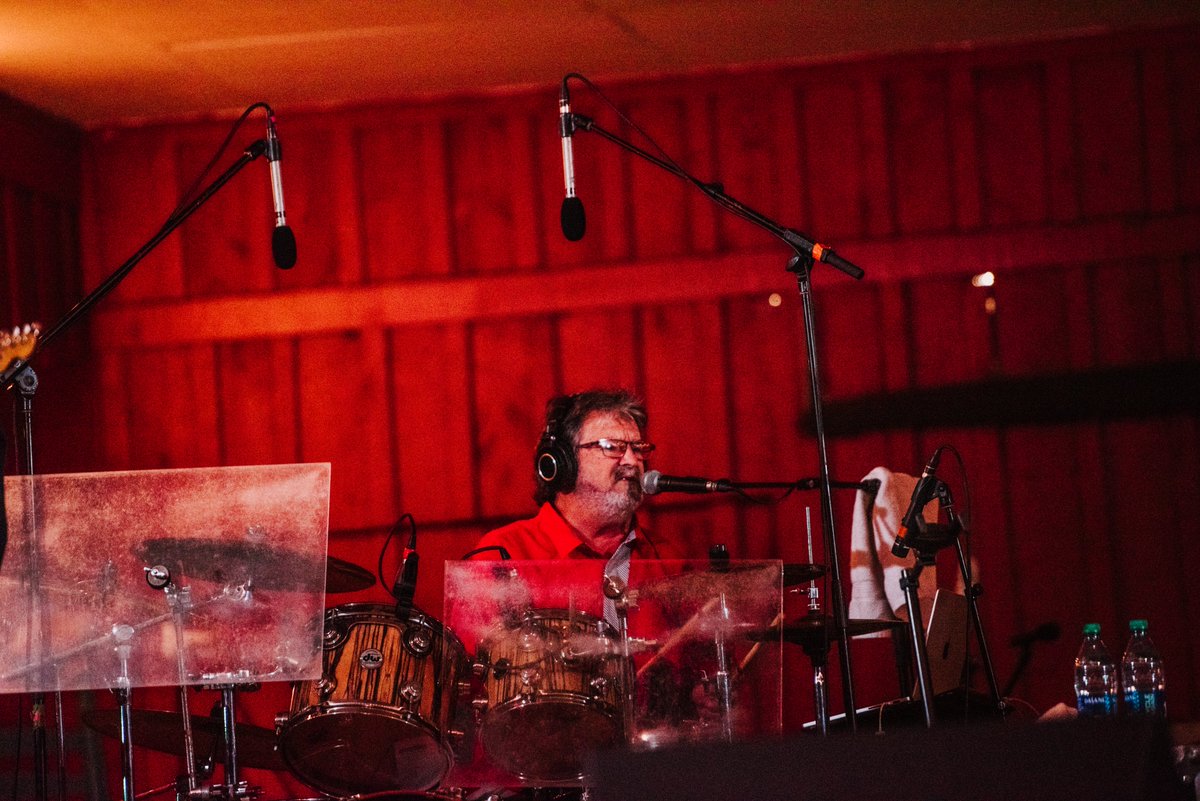 Shenandoah (@shenandoahband) on Twitter photo What a beautiful night at the Full Moon Pickin' Party at <a href="/MuseumofApp/">Museum of Appalachia</a>
📷: LHS Photography What a beautiful night at the Full Moon Pickin' Party at <a href="/MuseumofApp/">Museum of Appalachia</a>
📷: LHS Photography