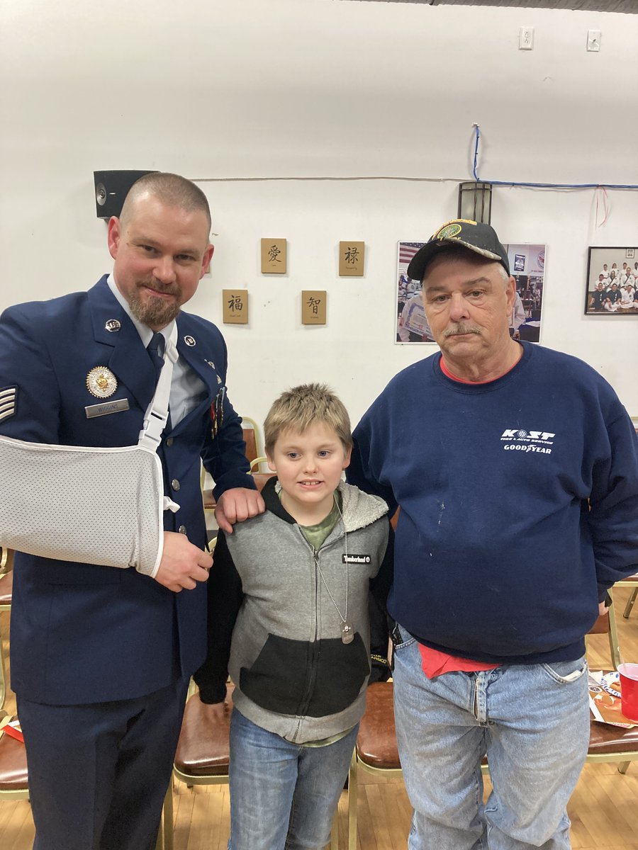 thesargecc's tweet photo. @HighGroundPW  "Fight or Feast" was an out-freaking-standing show. Thank you to everyone, fans and wrestlers, for standing by and supporting our Veterans. God bless our Veterans because without them, we have nothing. Truly, a special and emotional night I will remember. HURA! https://t.co/VEJlDotLFW