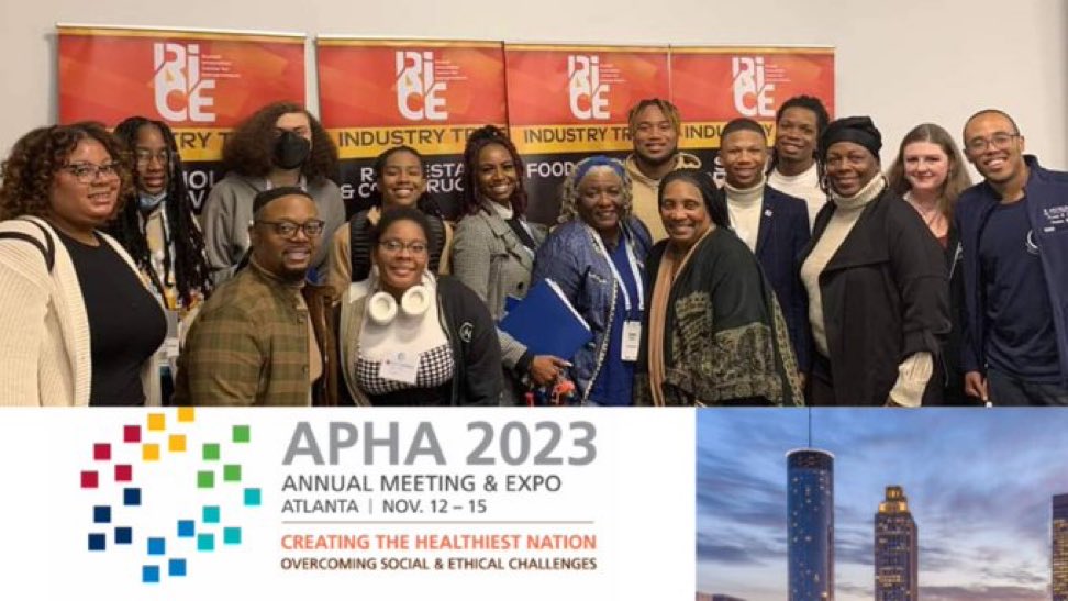 fphya's tweet photo. Dr Kent Key and the Flint Public Health Youth Academy. #APHA2023 https://t.co/LeJH7Bsgbg