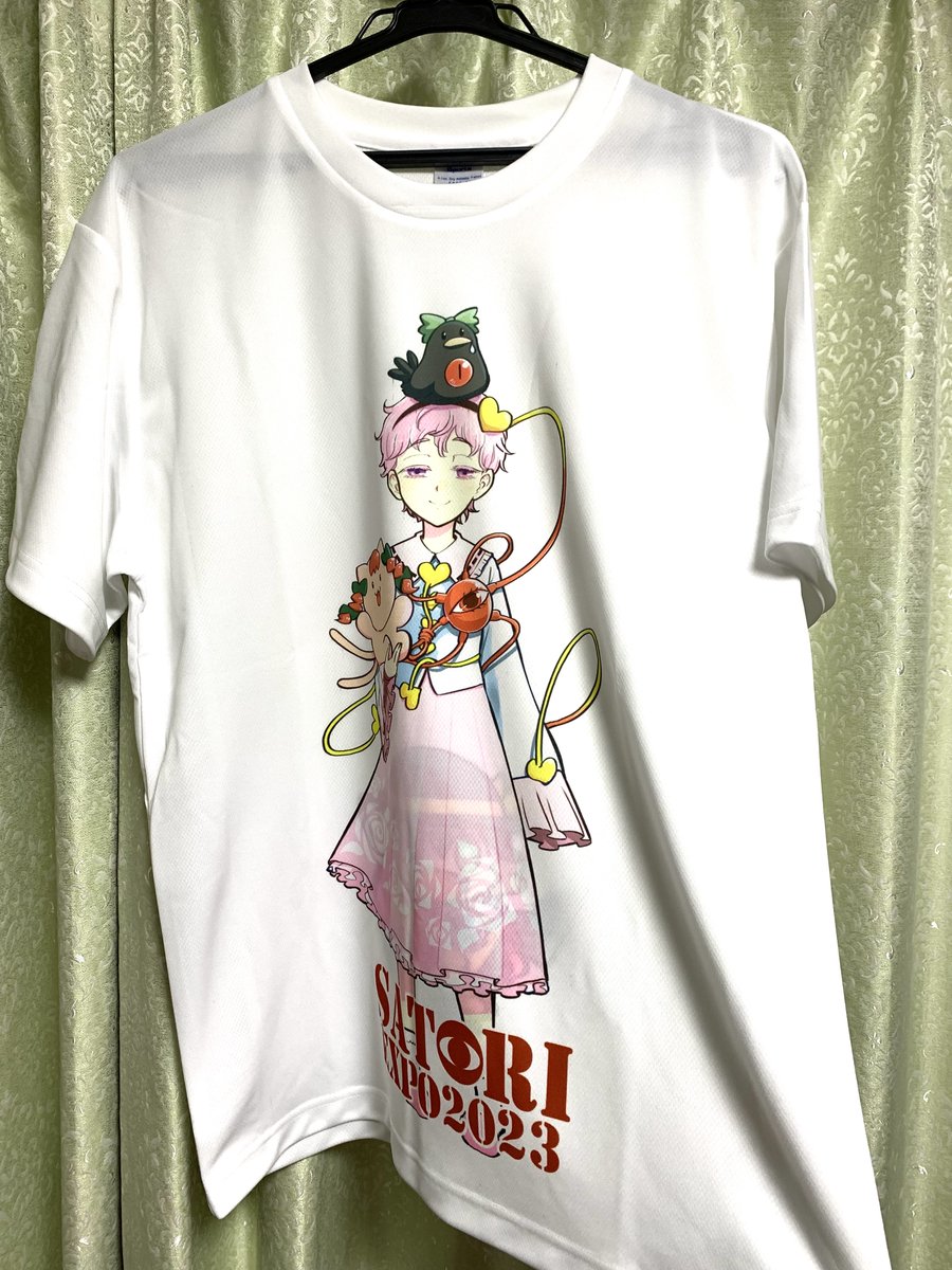 サークル ノーランディア様からさとり万博Tシャツを頂きました。いい感じ!
ん……? 