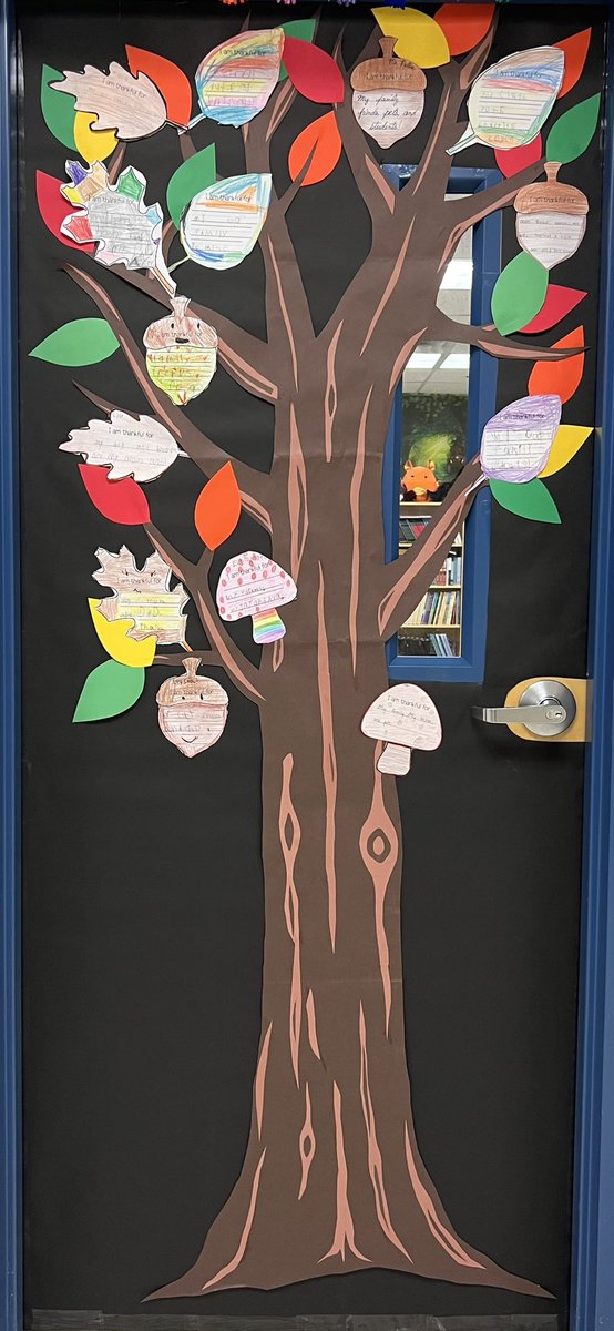 EmilyPullin98's tweet photo. The thankfulness tree is complete! 🍂 https://t.co/vxxttBFeph