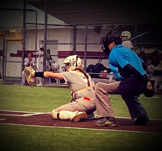 BryleeGray_2027's tweet photo. Started the weekend off with a BOMB 💣 at the 16u American Freedom Fall Invite UCE Exposure tournament. Had multiple plays at 3rd, and behind the plate. Overall, we went 3-1-1. @mariknowsspeed1 @ZachDechant @UCOSoftball @cowgirlsb @OU_Softball @IHartFastpitch @LegacyLegendsS1 https://t.co/S7b599Uc6A