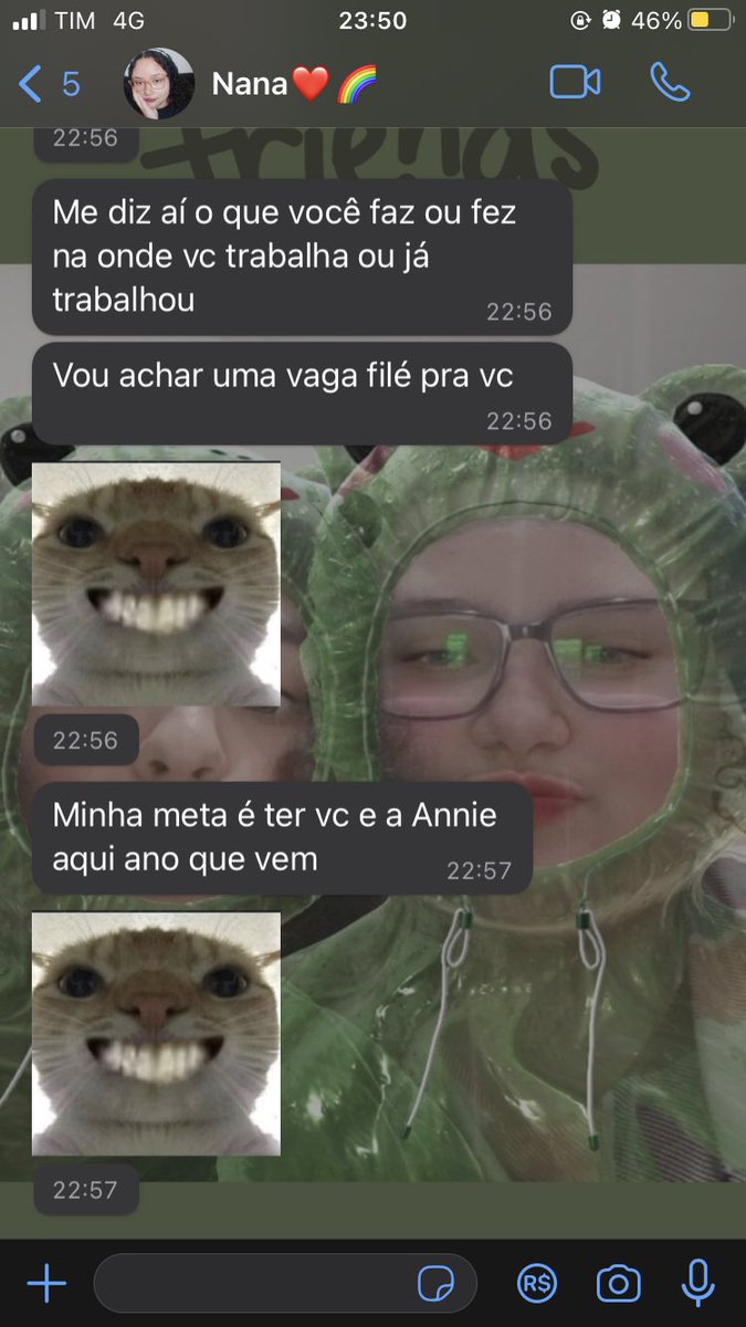 thefa_nina's tweet photo. Minha maior meta já foi conquistada lkkkkk minha melhor amiga tentando me arrastar pra morar com ela 🫶🫶🫶🫶 https://t.co/B2MzMIZEgu
