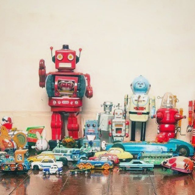 Visit ValueMyStuff.com and read our newly published guide on How to Value Toys and Dolls 🌟

valuemystuff.com/uk/blog/how-to…