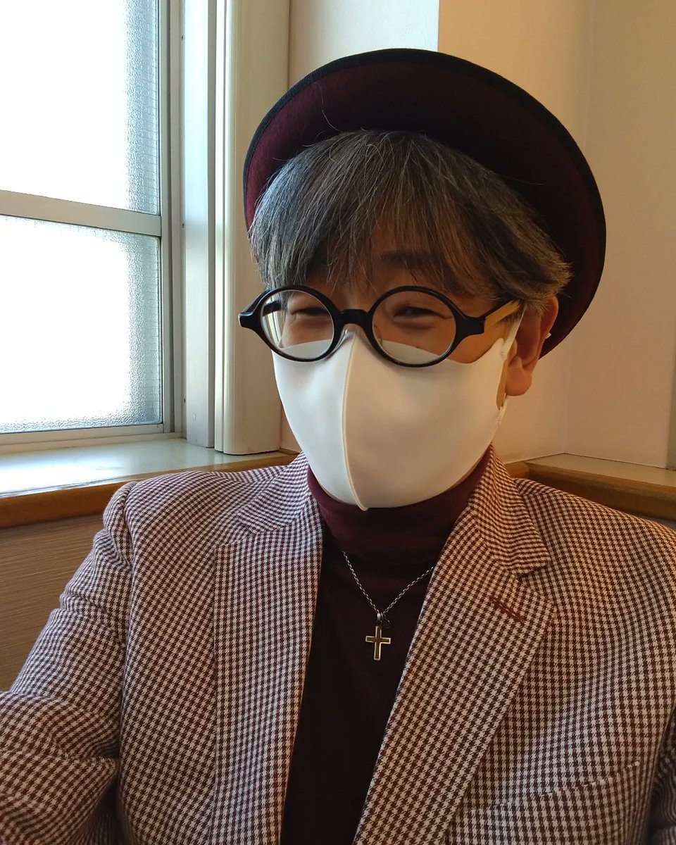 inachans's tweet photo. 今日のおじさん。眼科検診に来ております。 #おじさん #眼科検診 #ハット ジャケット #タートルネック #コーデ #ca4la #knox #zara #zaraman #katharinehamnettlondon #tellason #drmartens https://t.co/x5htzHHUMB