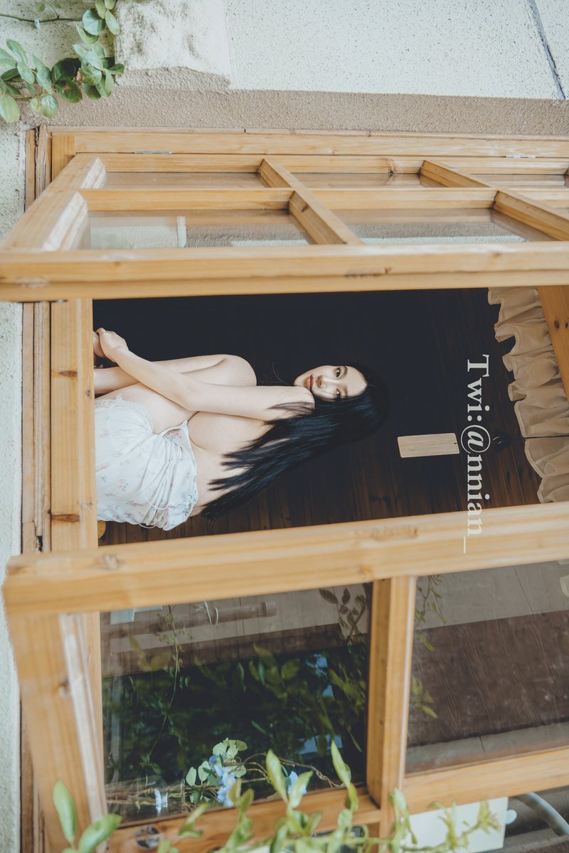 The girl on the windowsill of the closet
完整版私
#年年  #纯欲  #私房 https://t.co/0s8jeWdqoj