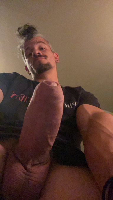 Who needs a good stretch.? Vaginal or anal haha 😂 https://t.co/bgfh7O6IMD