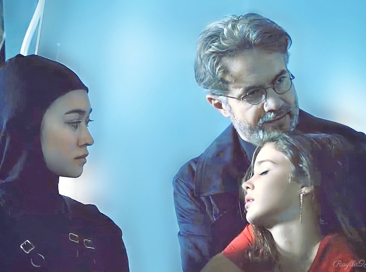 coldjands's tweet image. Something Ava Silvia would say while she's thinking about this