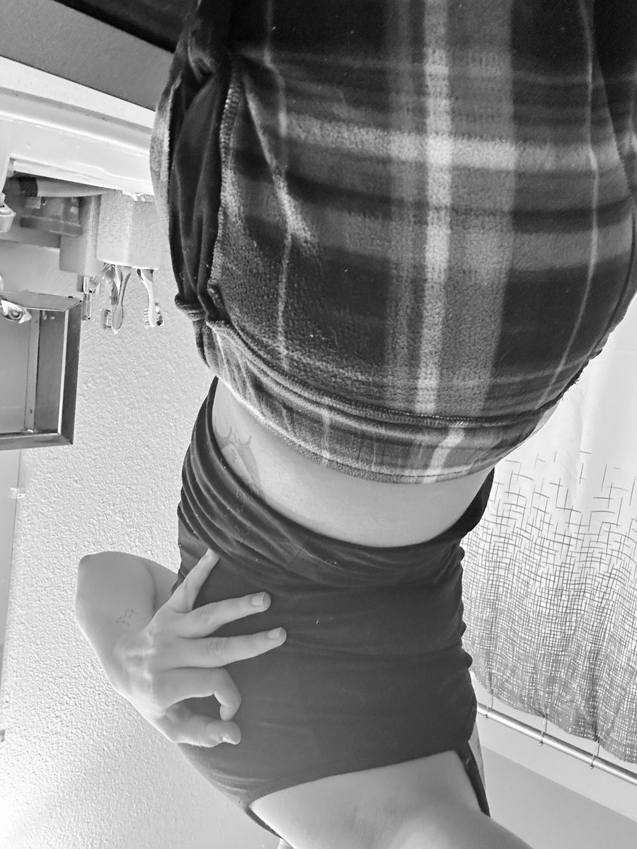 Summer58040407's tweet image. What ever happens, happens..💀