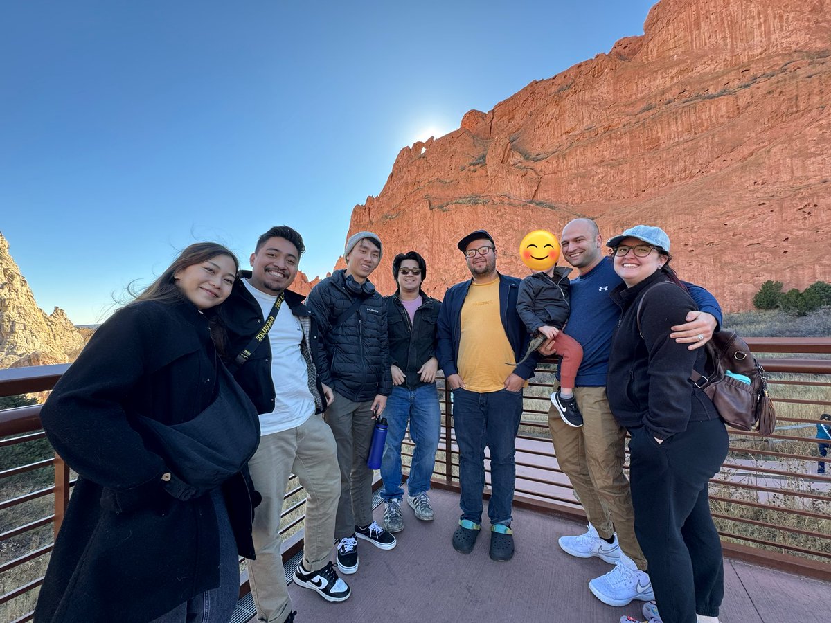 Meet your internet friends, they are all pretty cool!