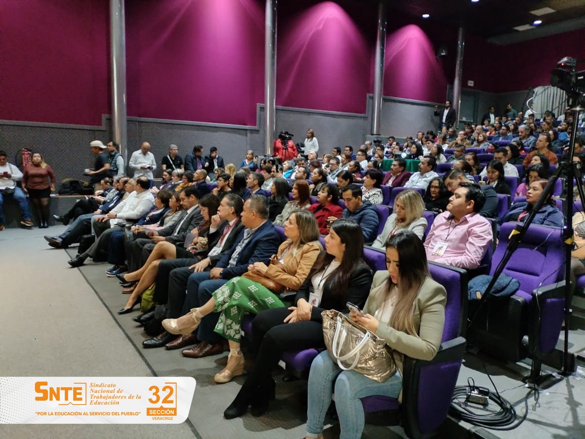 DanielCovaLopez's tweet photo. Esta mañana asistí como invitado a la Tercera Reunión Ministerial de la Política de Aprendizajes Fundamentales, llevada a cabo... https://t.co/GBY80JGU6O

En el #SNTE32 y en el #EquipoPolítico ¡Todos somos Uno y Uno somos Todos! 

Buenas noches, Dios les bendiga. https://t.co/GWqF95PlVf