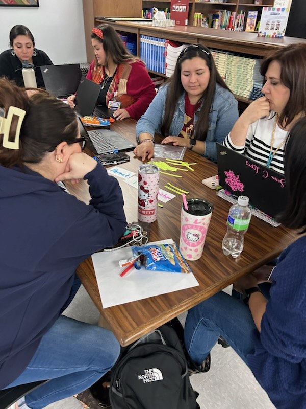 SchanenEstates's tweet photo. Our teachers continue to train and collaborate after school. #buildingcapacity https://t.co/YaNKsF81Pg