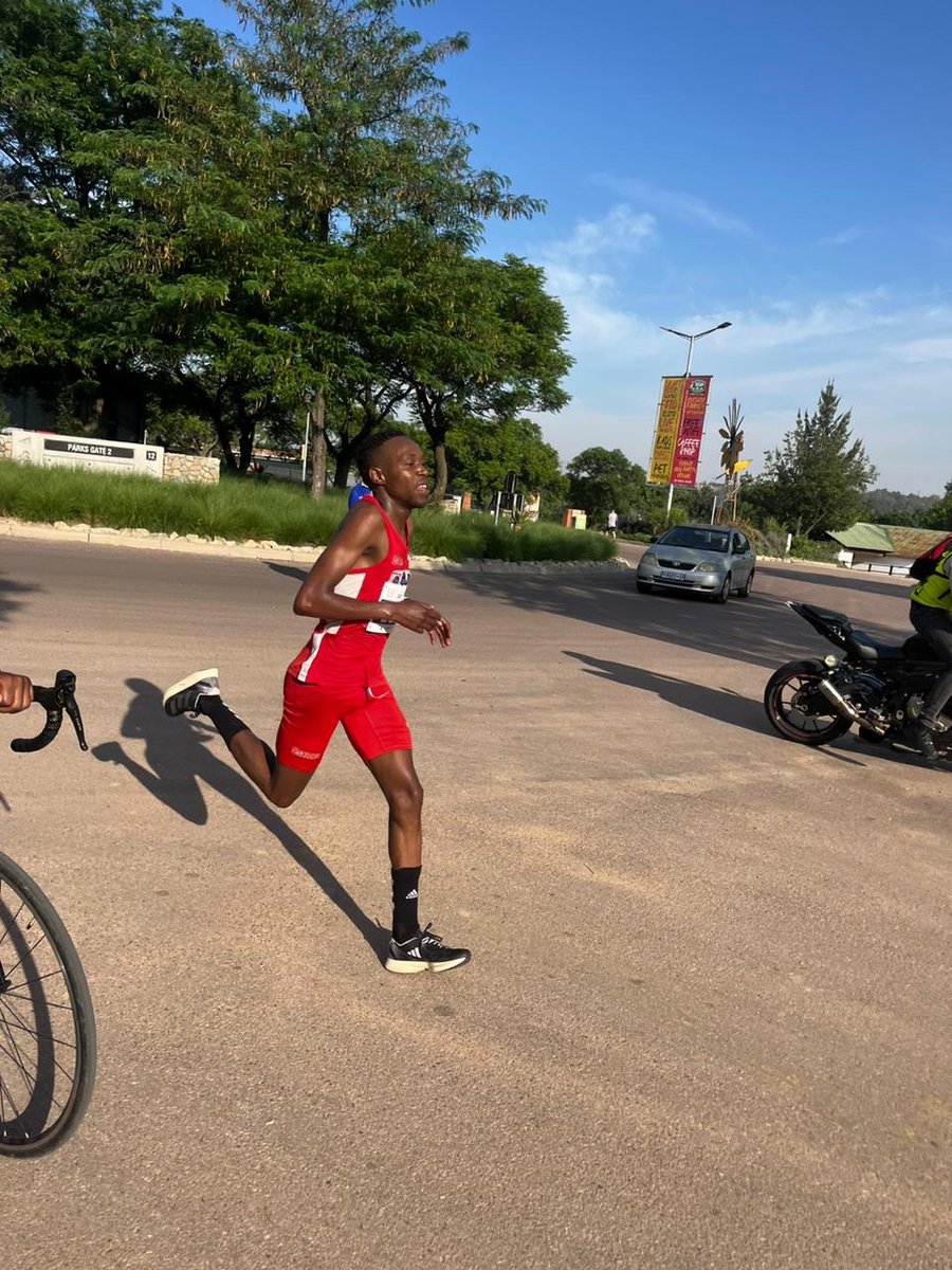 ChillieRunners's tweet image. A huge congrats to our 10km speedy male champs! 🏆👏 
1. Gladwin Mzazi - 00:32:03 
2. Mokaedi Pheko - 00:32:58 
3. Mvelo Mxolisi - 00:33:50 dominated the 10km with impressive times – a true inspiration to all! 🏁⏱️ 

#RaceWinners #ChillieRunners10km