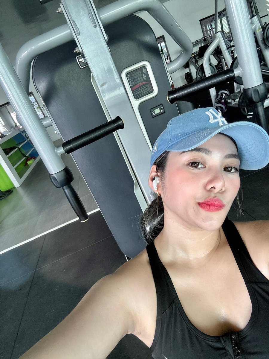 msclarissef's tweet photo. 💦💪🏾 https://t.co/WWgcK8JNcB