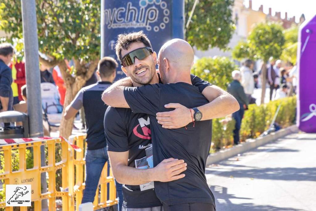 Fer deport amb vosaltres és altre nivell. Dona molta vida. Gràcies a tots. <a href="/DaniRojas_8/">Dani Rojas</a> <a href="/Carlosudop/">Carlos Verdú</a> <a href="/RafaRicoRico/">Rafa Rico Rico</a> #HectorRode #COTI.