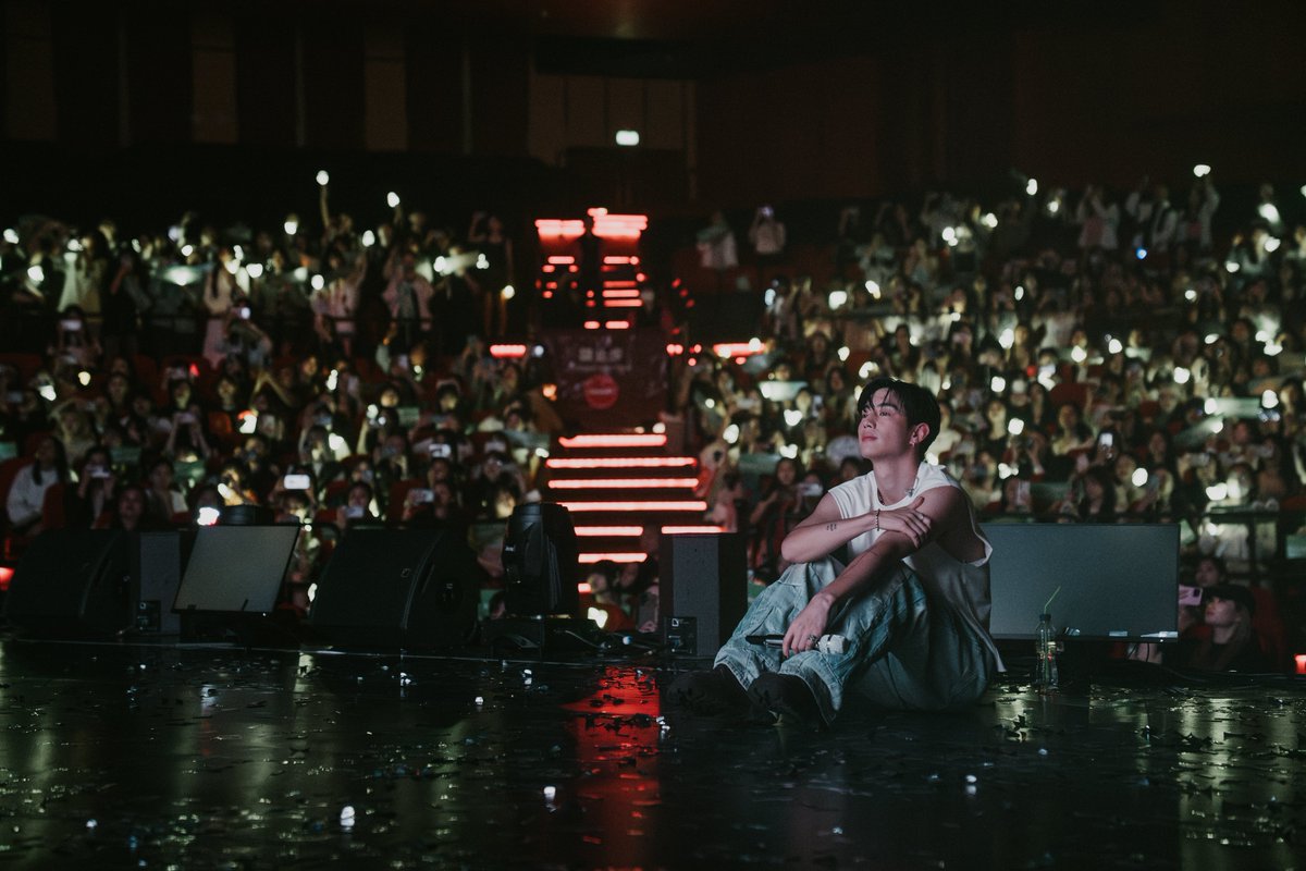 DNAmngmnt's tweet photo. the other side
MACAO 

thank you, always 💚

📸 Photos by Kenji Chong

#MarkTuan #Mark
#마크 #段宜恩
#theotherside #theothersidetour
@marktuan https://t.co/rxDHJQiG2q