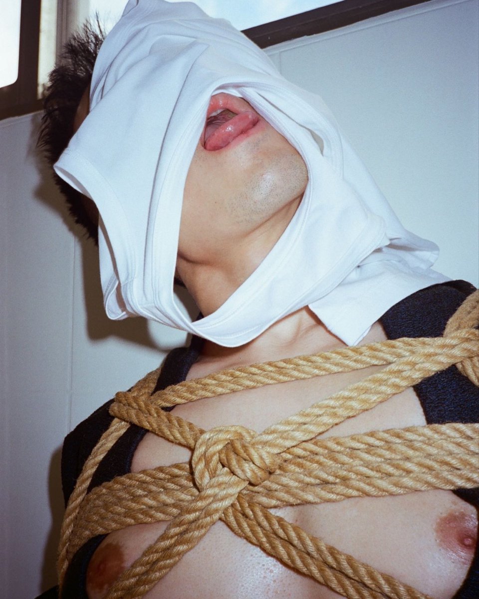 staring windbreak tweet media