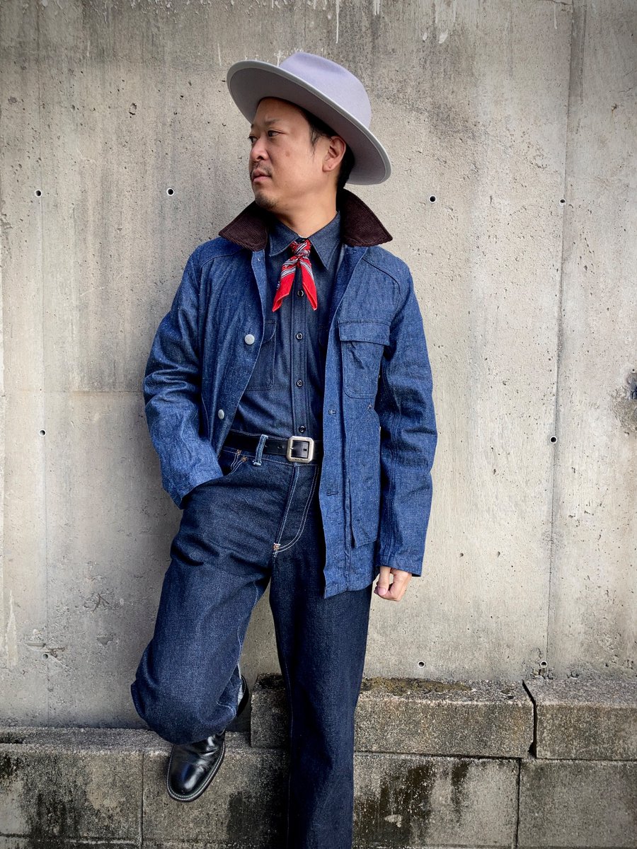 ---Today's Outfit---

・Denim Hunting Jacket （DJ-1156）
・Denim Work Shirt（DS-2712）
🆕Serbia Wool Hat“YORK”（DCH-473A）

 #coverall #huntingjacket #denimshirt #hat #denim #amekaji #カバーオール #ハンティングジャケット #デニムシャツ #バンダナ #デニム #ハット #アメカジ