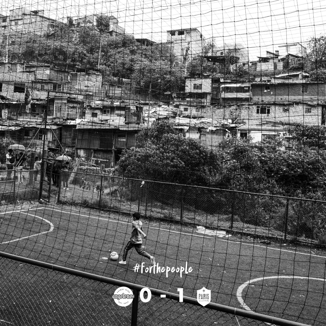 1-0. 3 points, let's go!

@floriangrava93 ⚽️

Credit: Elizabeth Figueroa Leaño