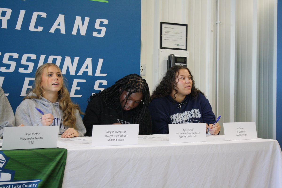 CLC_Softball's tweet photo. You are going to do amazing things at the College of Lake County.  We are proud and honored to have you join our family! https://t.co/bkpot16Uly