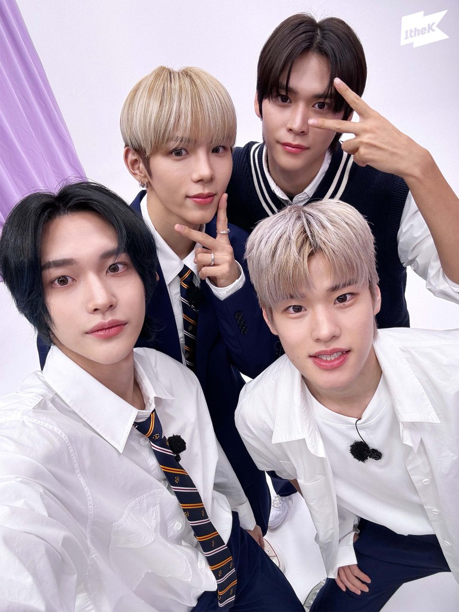 🧡울 #라이즈 의 교복 셀카🧡
귀하디 귀해서 저만 보고 싶었지만..🫣
공익을 위해 공유합니다🎁 - 원덕후 -
#TalkSaxy #네컷라이브 #life4cut <a href="/RIIZE_official/">RIIZE</a>

📌 전국 #인생네컷 매장 및 인생네컷 APP에서 #RIIZE 한정판 프레임을 만나보세요! (~12/12)

#4CutLive 👉 youtu.be/nc2hRVHctMc