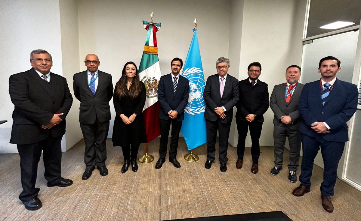 JoelHernandezG's tweet photo. Colegas de #DGIEG, @AMEXCID y @Rodrigomoralesc, nos reunimos con Johannes Dobinger @RepONUDIMex el nuevo representante regional de @ONUDI_Mexico. 

Además de desearle éxito en su encomienda, revisamos los trabajos en curso y los nuevos proyectos de colaboración. https://t.co/EopUuv2RJm