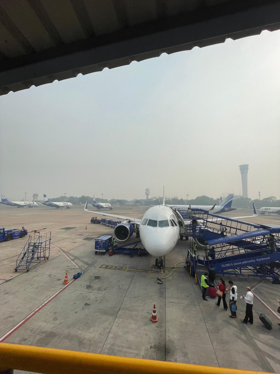 urvashikhona's tweet image. #ReporterDiary Heading from foggy smoggy Delhi towards Beautiful state of Rajasthan to bring best from ground as this desert land goes for polls on November 25 only on @TheNewIndian_in @AartiTikoo  #RajasthanElections2023 #RajasthanAssemblyElection2023 #rajasthanassemblyelection
