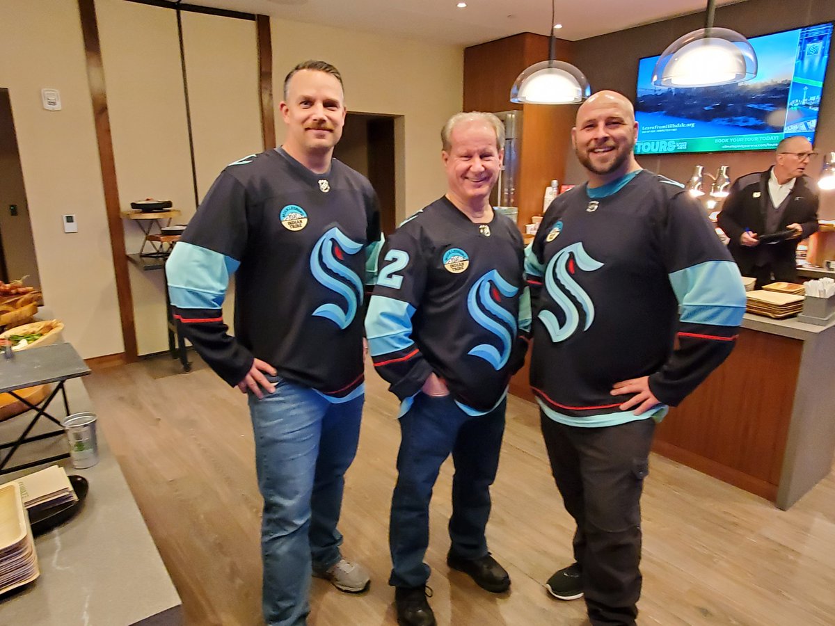 KingCountyMetro's tweet image. l-r Deckhand Nick Williams, Capt. Dan Krehbiel and Deckhand Cory Bantam @SeattleKraken "Heroes of the Deep" 
Thank you for having us tonight!!