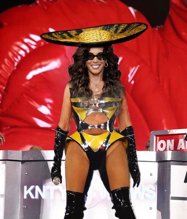 venusrulr's tweet image. #doitfortheplot